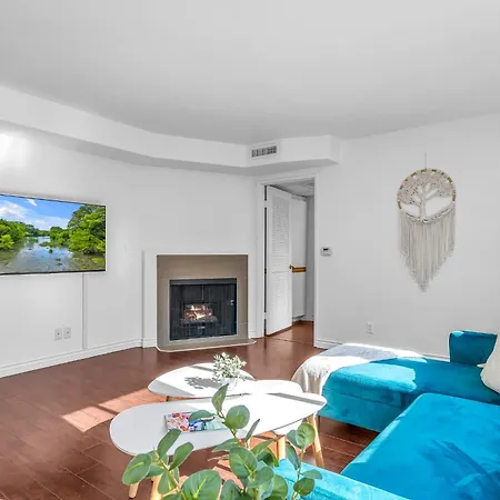 Cozy 2 Bedroom & 2 Bathrooms Apartment By Beverly Hills With Free Parking Los Ángeles Exterior foto