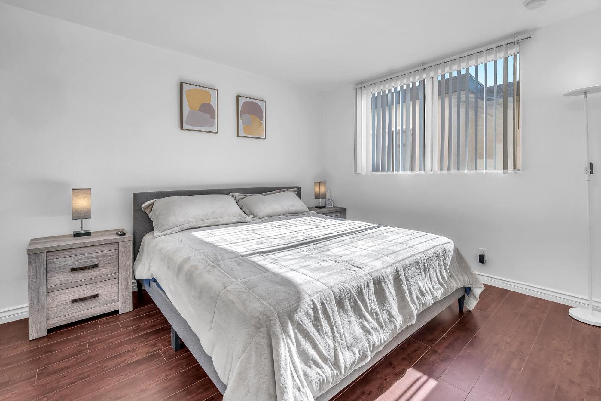 Apartamento Cozy 2 Bedroom & 2 Bathrooms By Beverly Hills With Free Parking *