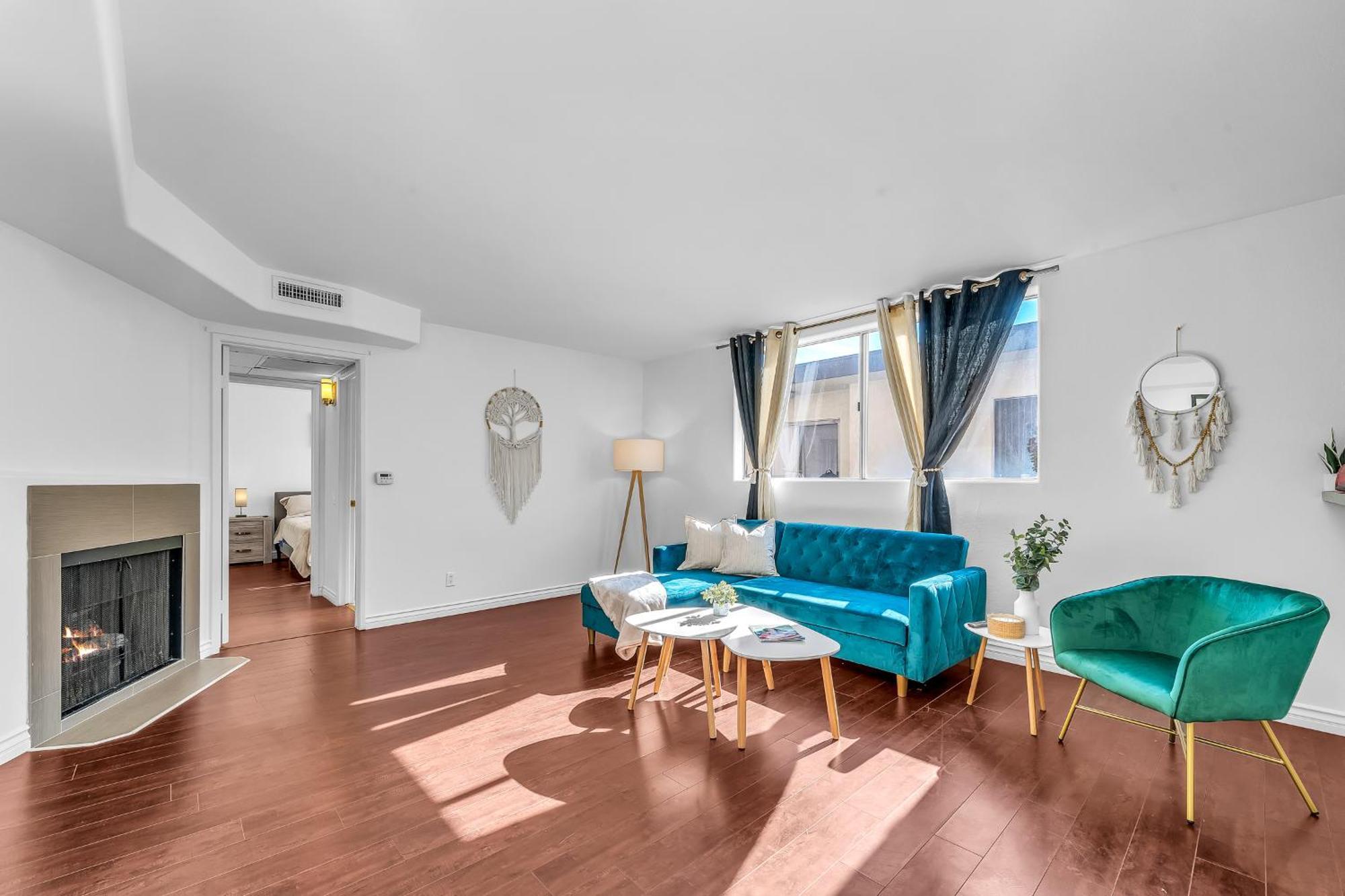 Cozy 2 Bedroom & 2 Bathrooms By Beverly Hills With Free Parking Appartement Los Angeles